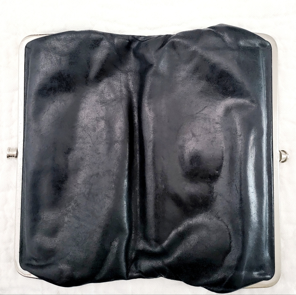 HOBO Lauren clutch wallet. Leather